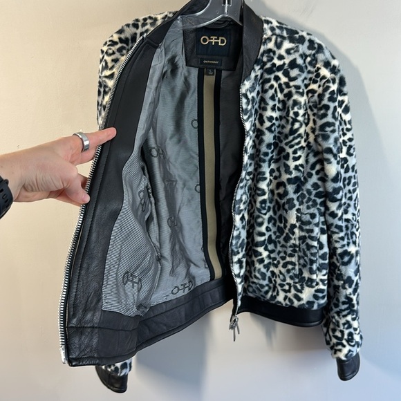 OTD Black And White Faux Fur Jacket With Lamb Leather Trim Size L - Picture 10 of 14